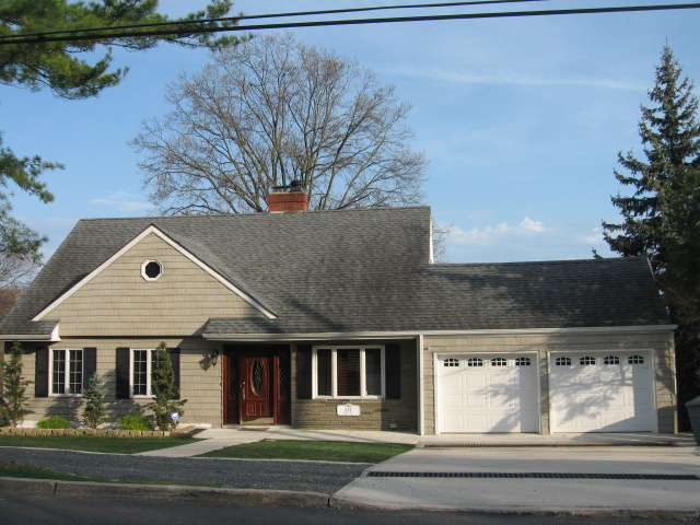 Five Bedroom Home on Sunset Hill-Staten Island Real Estate&nbsp;$749,999