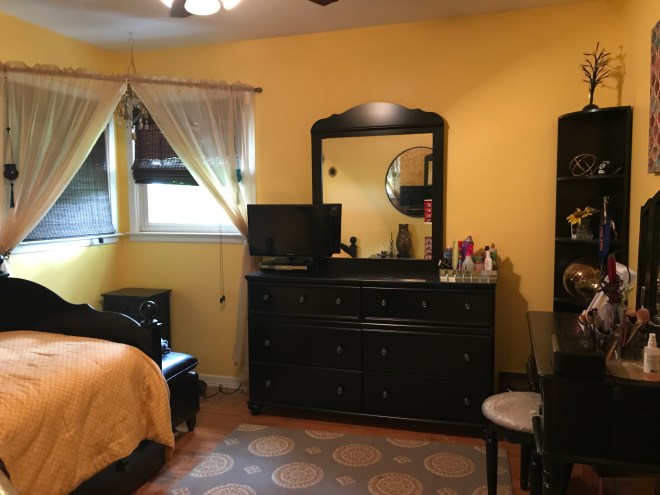 Great Kills real estate, two car garage