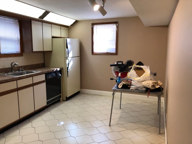 Bright eat in kitchen