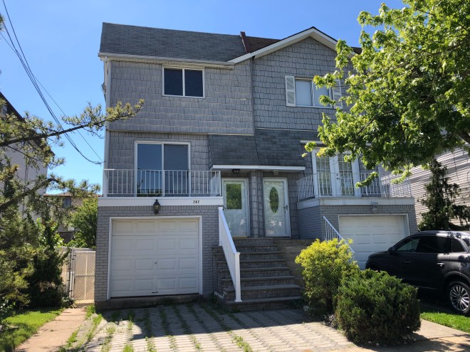 282 Finley Ave, Staten Island, NY 10306